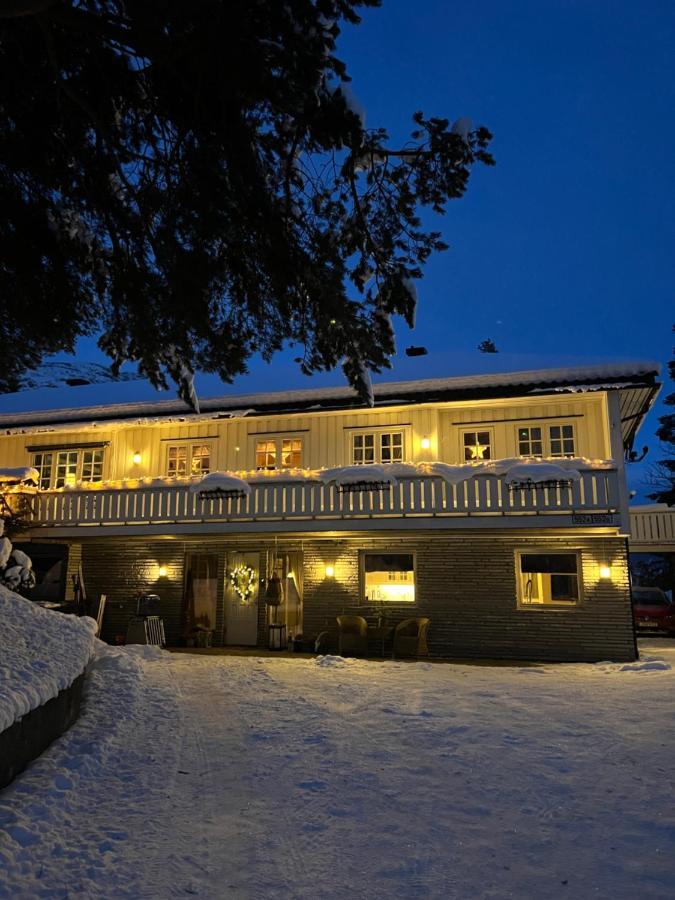 Hyggelig Leilighet I Sentrum เฮมเซดาล ภายนอก รูปภาพ